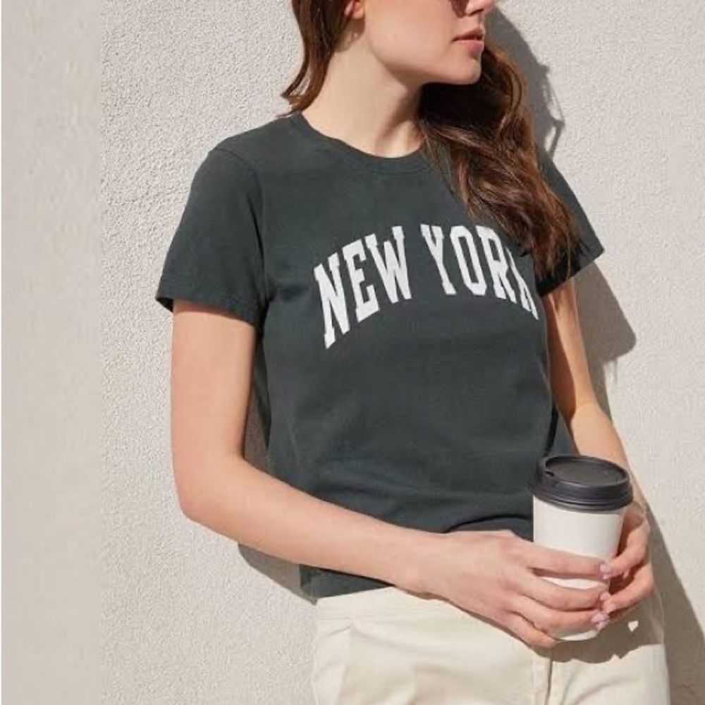 Brandy Melville New York tee